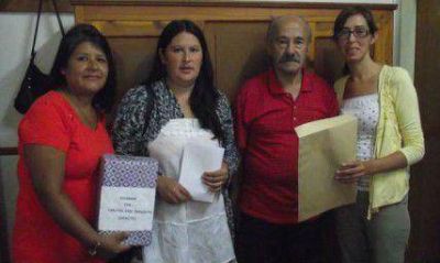 Empleados municipales reunieron m�s de 5 mil pesos en colecta