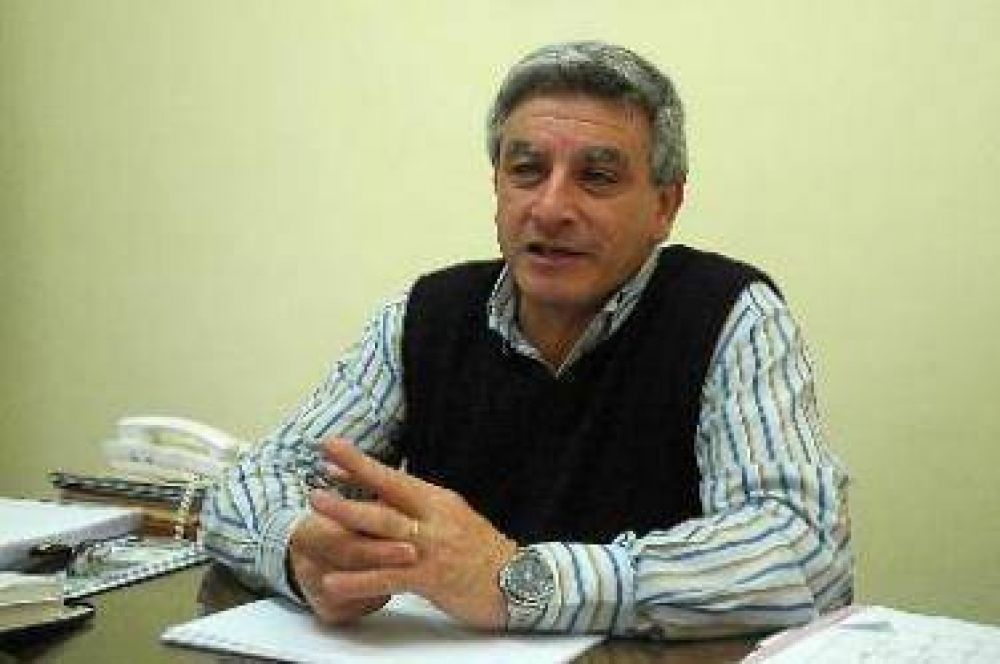 Velez ratific� que el PPR votar� al radical que triunfe en las internas de este domingo