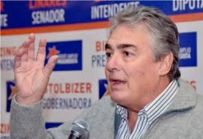 Linares insiste en quitar el IVA a los alimentos de primera necesidad para controlar la inflaci�n	