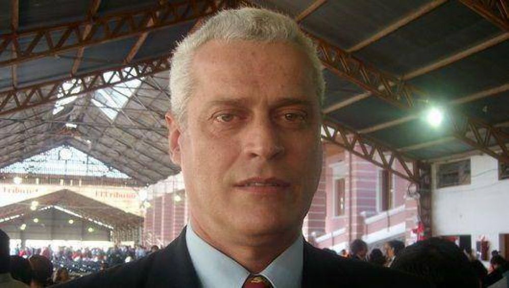 El martiarenismo aspira a cooptar m�s justicialistas disidentes y se queja del transporte 