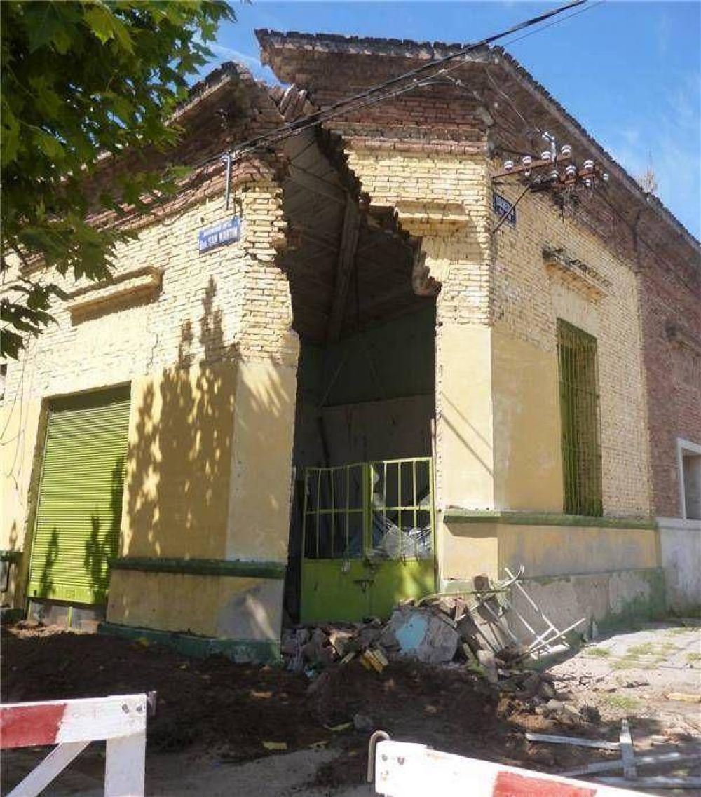 Obras de gas podr�an haber sido las causas del derrumbe parcial de una vivienda