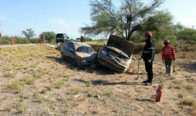 Choque frontal en ruta 38 solo deja da�os materiales