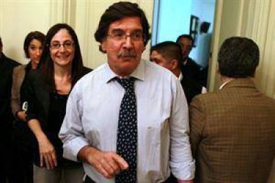 Sileoni apura la paritaria: "el aumento docente ser� mejor al 25%"