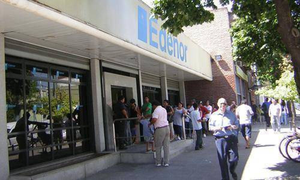 Reclamos de usuarios de Edenor por aumentos de hasta 700%