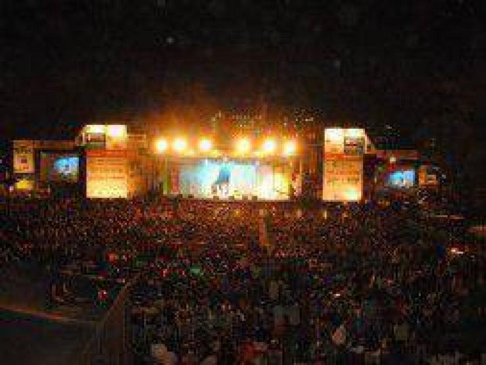 Le�n Gieco cierra el Festival de Baradero