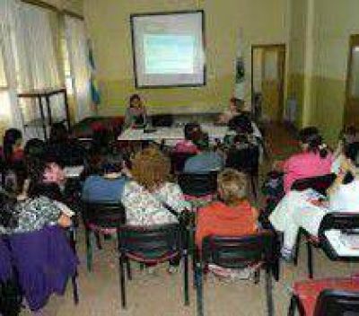 M�s de medio millar de agentes de salud capacitados en socorrismo