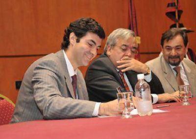 La Provincia adelant� a municipios fondos de las retenciones a la soja. 