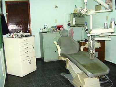 El Gobierno instala el primer consultorio odontol�gico en Tolar Grande. 