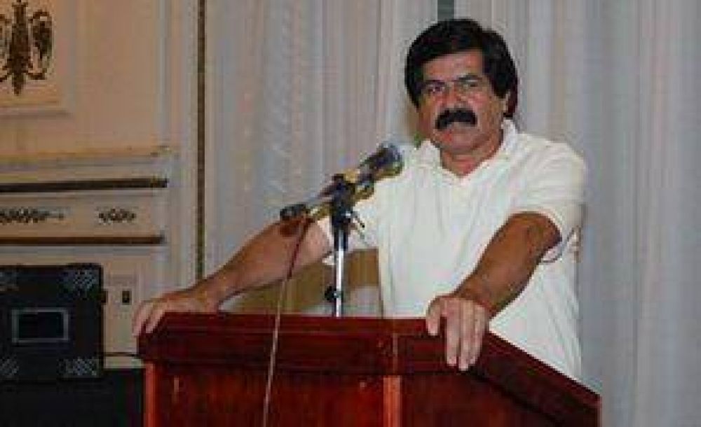 Luis Chocobar particip� como invitado en el confederal del Movimiento Tranversal. 