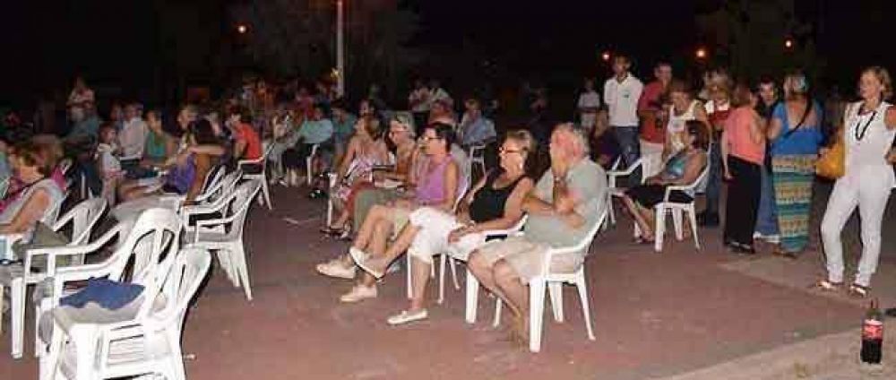 Nueva feria barrial, esta vez en Villa Santill�n