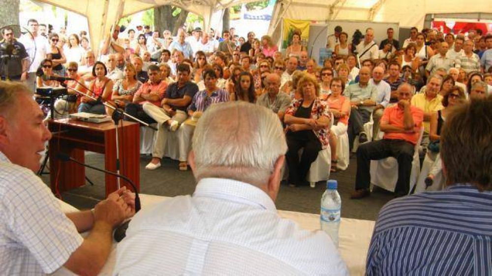 Presi�n K: la Provincia defendi� al agro