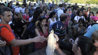 La fe de miles de peregrinos une C�rdoba con Alta Gracia