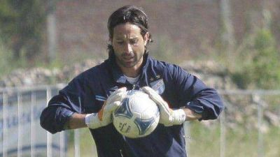 Lucchetti: �Estas pelotas no sirven para jugar al f�tbol�