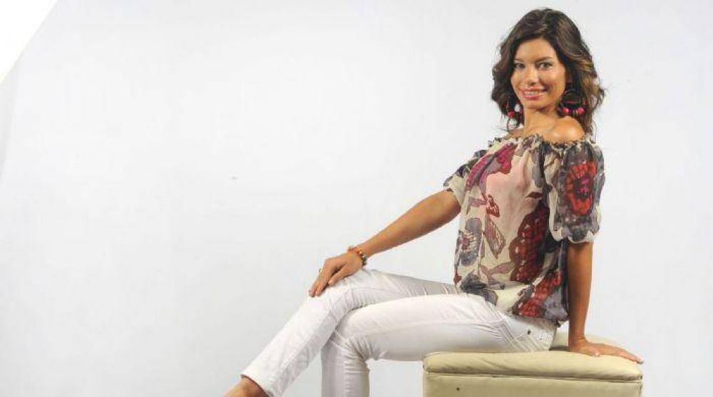 Conoc� a Evelyn Gonz�lez, Reina de Santa Rosa