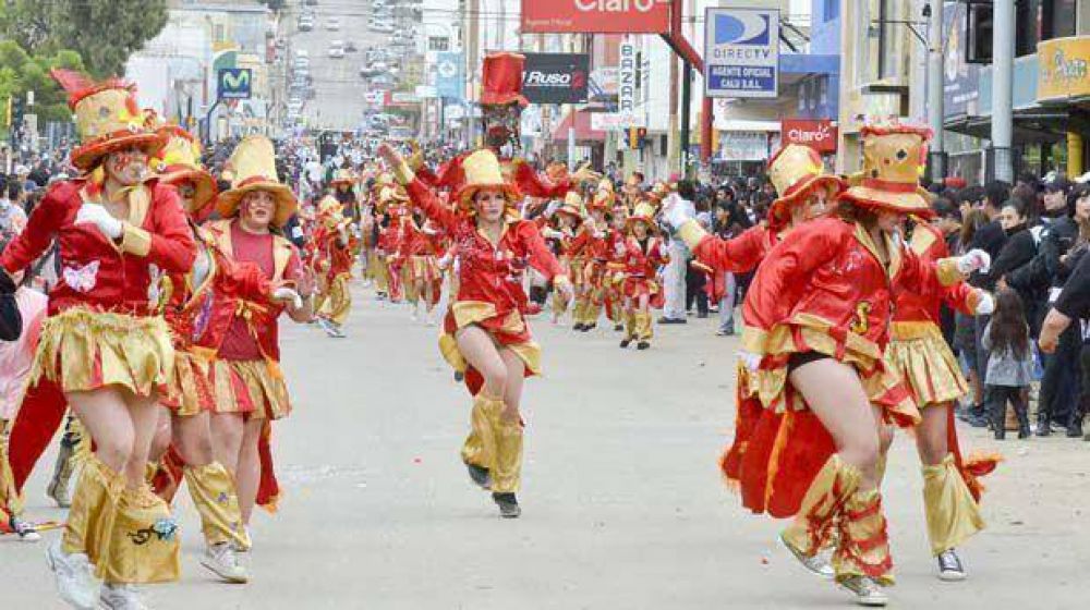 Comodoro vivir� un carnaval a pleno con el show de 27 murgas