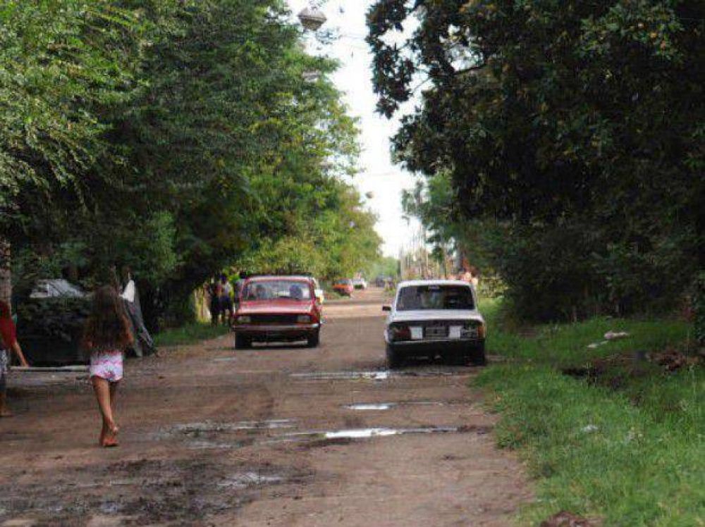 Intentaba recuperar su moto robada y lo asesinaron en barrio T�o Rolo