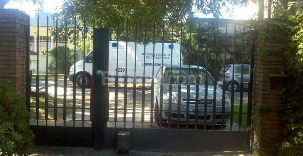 Hermanos se ocultaron en el ba�o durante un robo