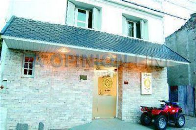 Robaron electr�nica tras romper una reja
