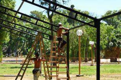 Ya comenzaron los trabajos en el Parque de Mayo	