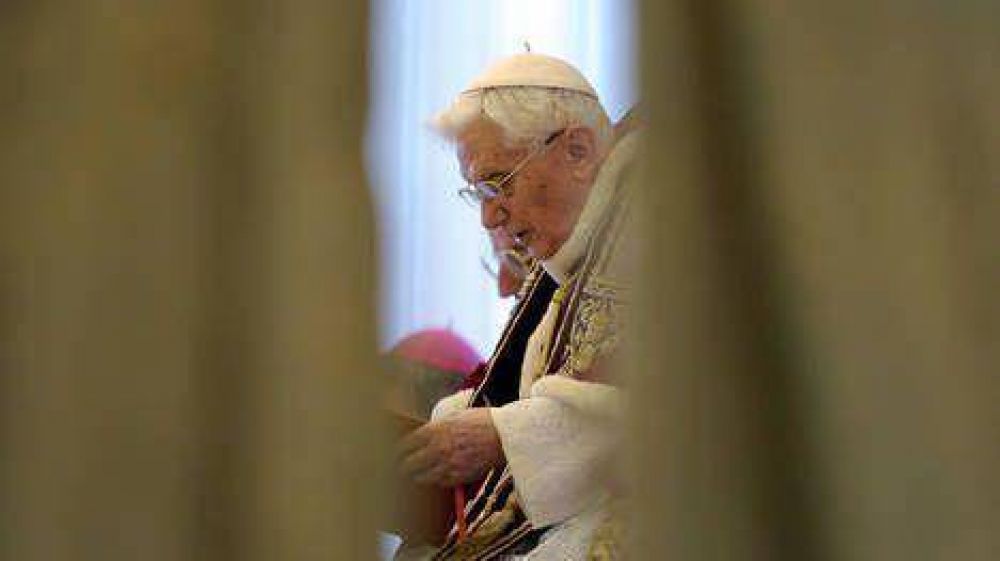Conmoci�n en el mundo tras la renuncia del Papa Benedicto XVI