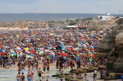 Las Grutas tuvo ocupaci�n plena en el "finde" largo