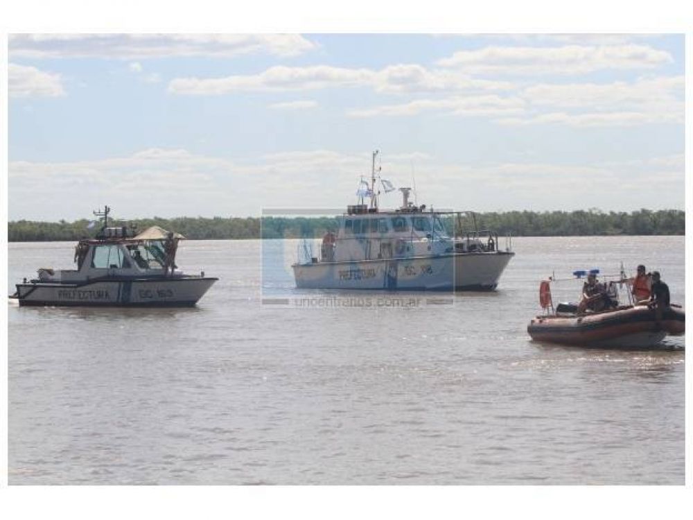 Buscan a un hombre que se ahog� en aguas del r�o Paran�