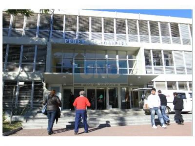 Fiscal�a pidi� elevar a juicio la causa por estafa de abogados