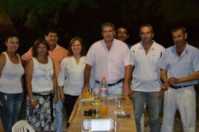Vecinos de La Escondida preocupados por el tr�nsito y venta de alcohol a menores