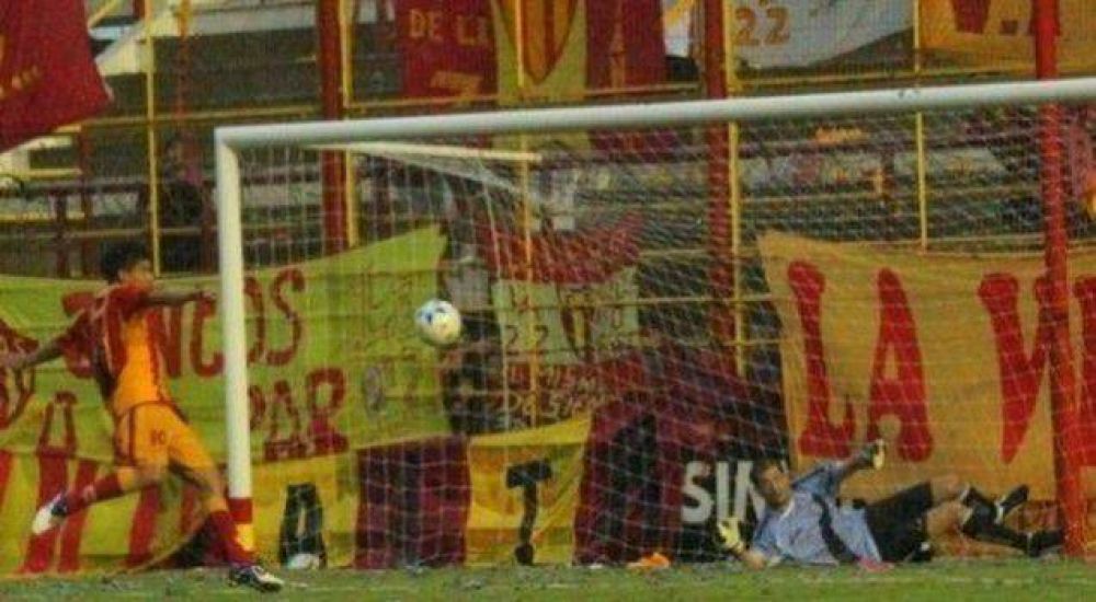 Sarmiento aguant� y se qued� con el cl�sico