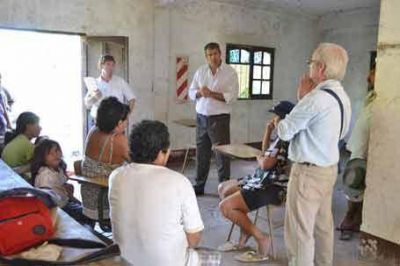 La Escuela de Colonia Tacuan� contin�a olvidada por el Estado