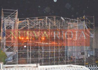 La tercera noche de la Chaya se suspendi� por el temporal