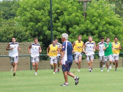 El equipo se definir� hoy en la pr�ctica