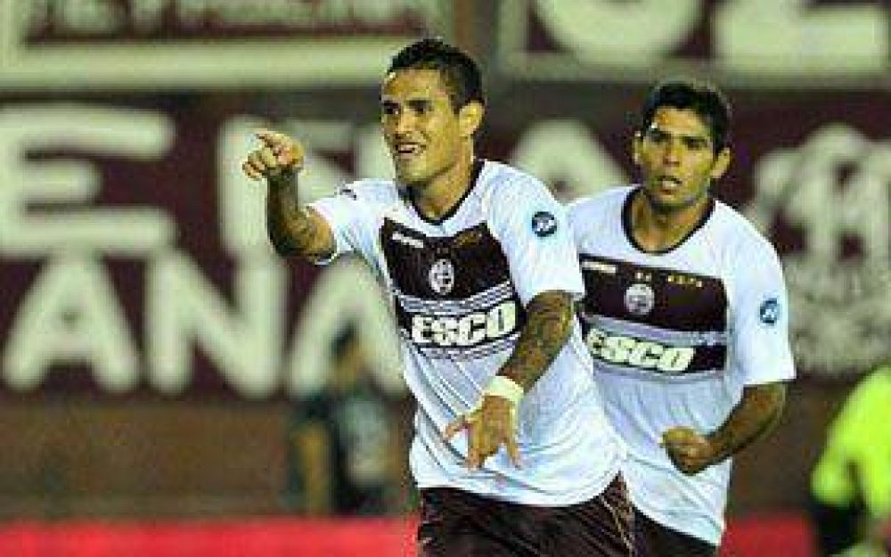 Lan�s inici� el Torneo Final vapuleando a Col�n