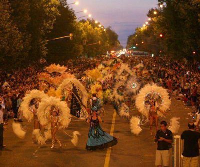 Un �carnaval� de turistas vivi� Mar del Plata