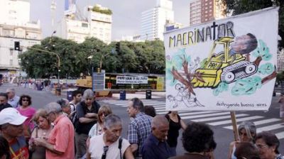 Vecinos cortaron la 9 de Julio en protesta por las obras del Metrobus