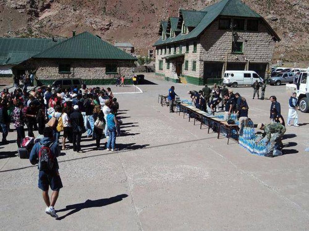 Finalmente se logr� evacuar a todas las personas varadas por los aludes en alta monta�a