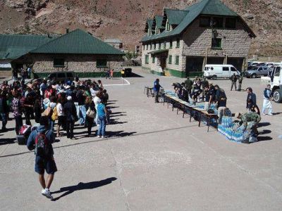 Finalmente se logr� evacuar a todas las personas varadas por los aludes en alta monta�a