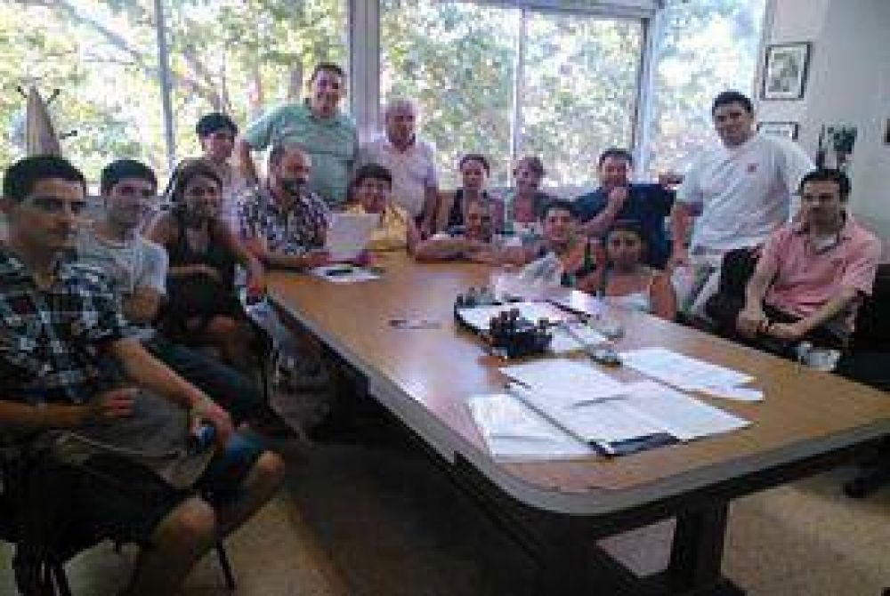 Gastron�micos y la CGT evitaron despidos en el Parque Industrial