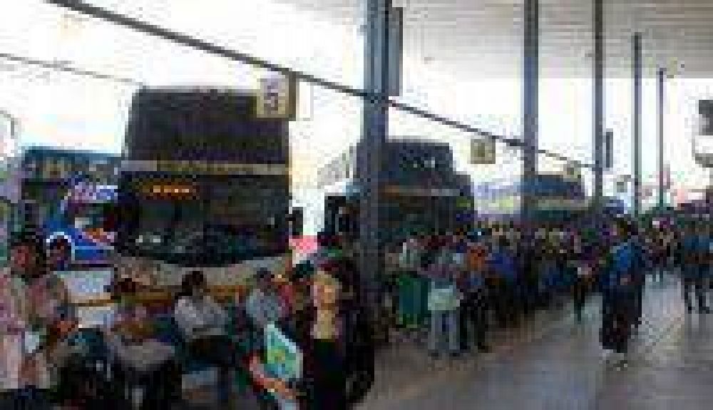 M�s colectivos por carnaval y pasajes un 25 % mas caros