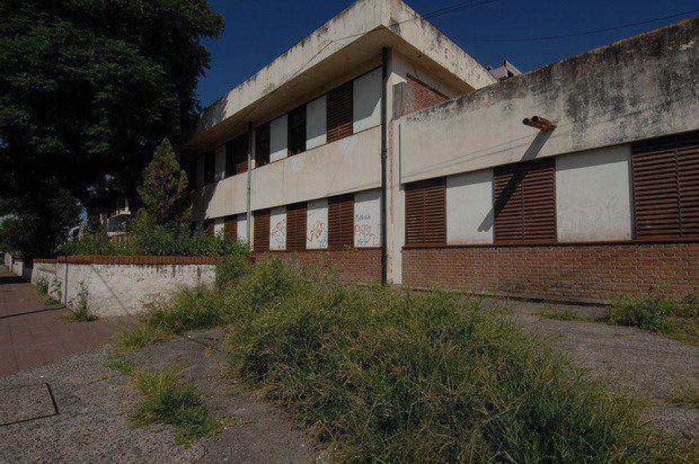 Dos d�as para desmalezar escuelas