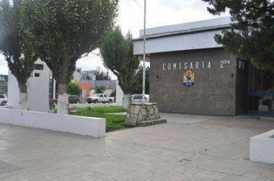 Detienen al hijo menor, cuando lo van a buscar generan disturbios