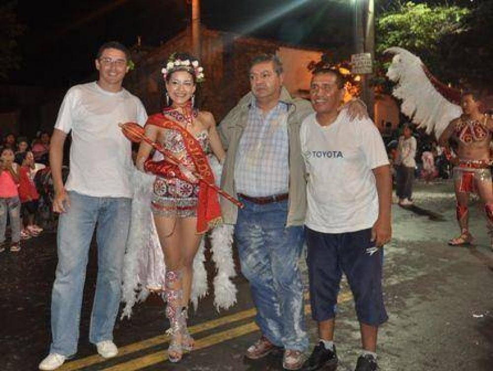 En Cerrillos finaliz� la 108� edici�n del Corso de las Flores