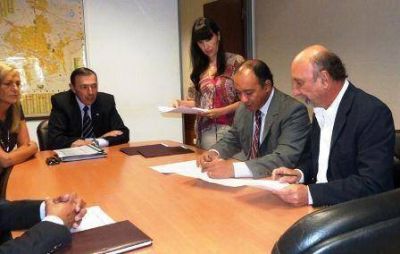La Provincia invertir� 1.200.000 pesos en la refacci�n de escuelas de capital