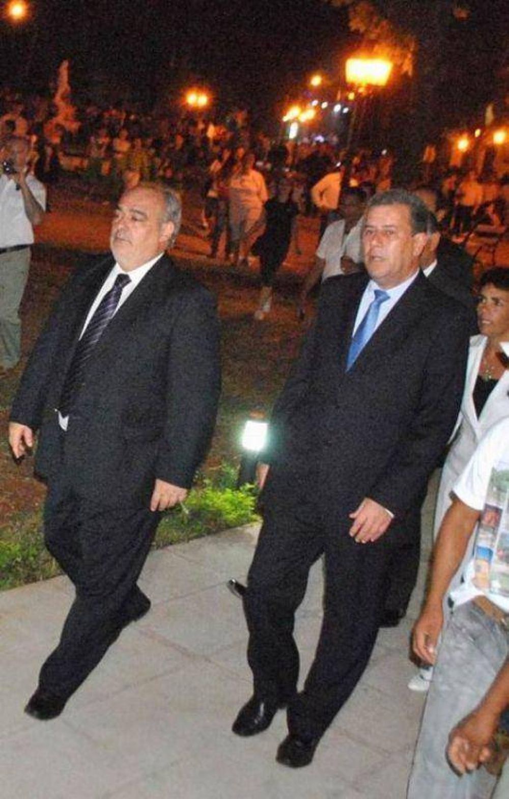 Colombi inst� a "no exaltar divisiones"
