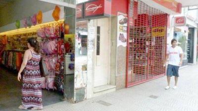 Los comerciantes no logran elevar el nivel de ventas