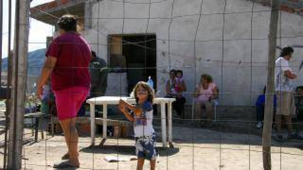 Aseguran que no se ir�n de las viviendas