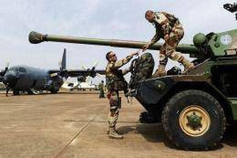Tr as un mes de intervenci�n militar, Hollande dijo que el objetivo en Mali fue logrado