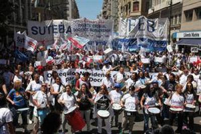 A los docentes bonaerenses se les descontar�n los d�as de paro