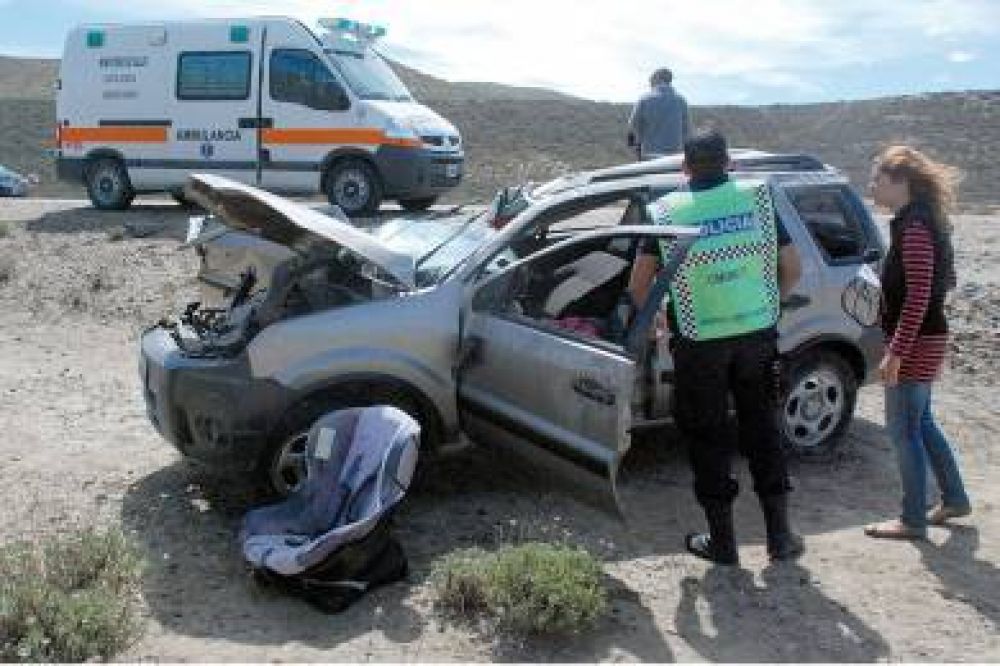 Terrible vuelco con lesionados a pocos kil�metros del M�dulo Norte