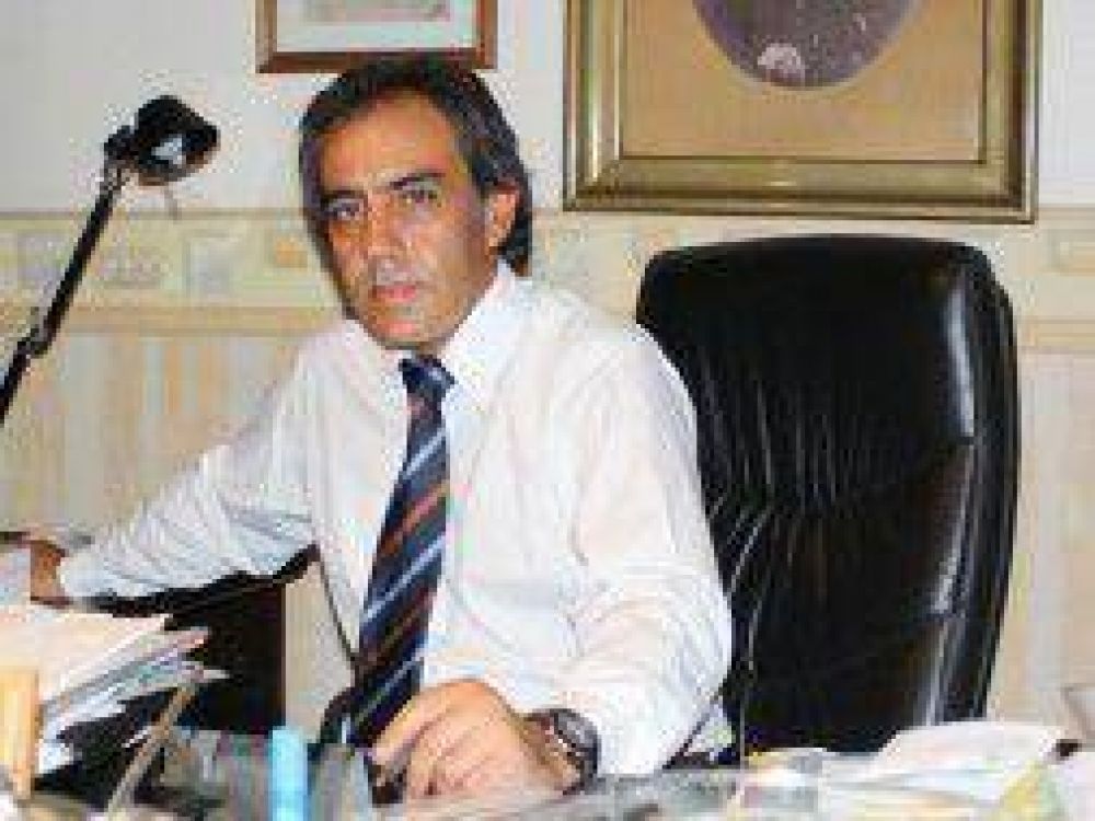 Escobar: Intendente Guzm�n eval�a demandar a Edenor